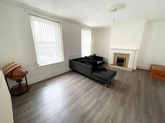 2 Bedroom Flat To Rent In Westgate Road, Newcastle Upon Tyne, NE4