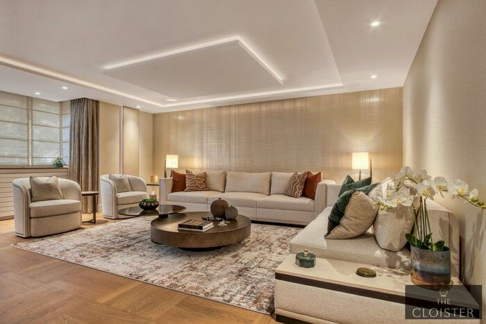 3 Bedroom Flat To Rent In Knightsbridge, London, SW7