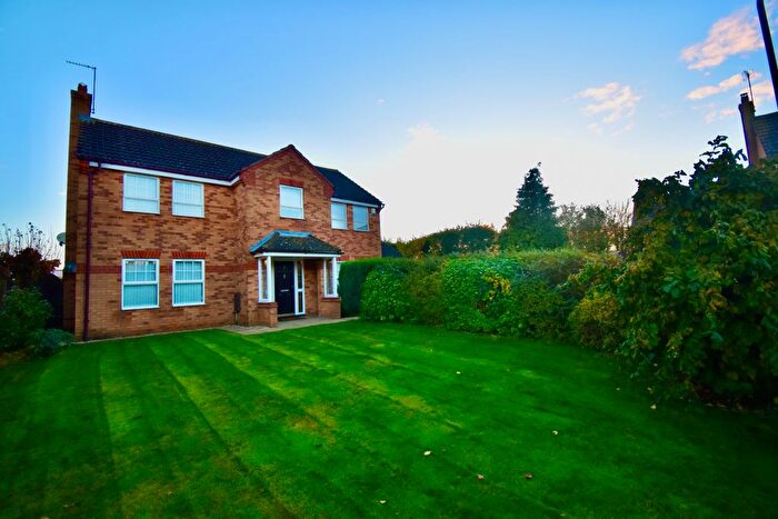 4 Bedroom Detached House For Sale In Cares Orchard, Northampton, NN7