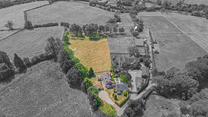 4 Bedroom Detached House For Sale In Mill Lane, Rowington, CV35