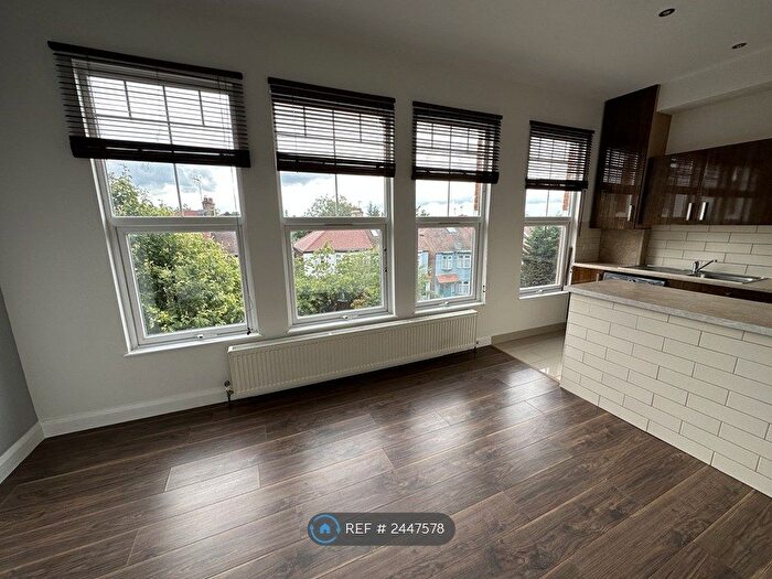 2 Bedroom Flat To Rent In Alexandra Park Road, London, N10
