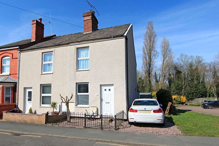 2 Bedroom End Terrace House For Sale In Leonard Street, Oakengates, Telford, TF2