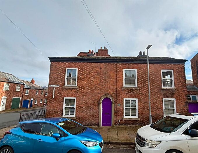 2 Bedroom End Terrace House For Sale In Pitt Street, Macclesfield, SK11