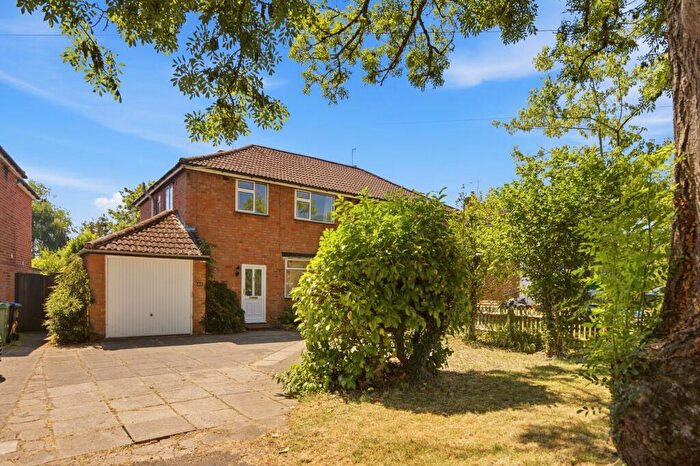 3 Bedroom Semi-Detached House For Sale In Rouncil Lane, Kenilworth, CV8