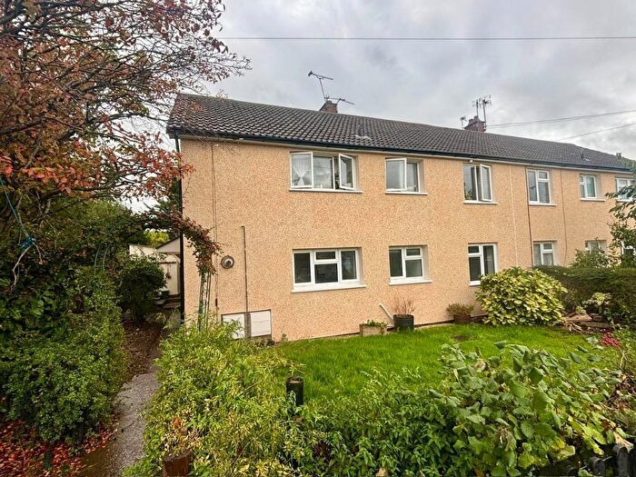 2 Bedroom Apartment For Sale In Kimberley Close, Downend, Bristol, BS16