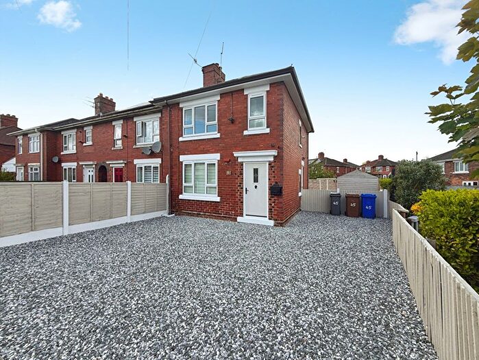 2 Bedroom End Of Terrace House To Rent In Burnaby Road, Stoke-On-Trent, Staffordshire, ST6