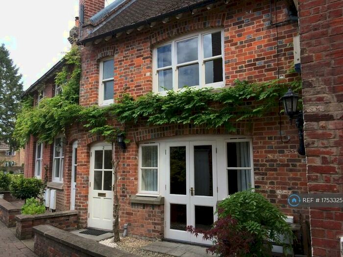 2 Bedroom Terraced House To Rent In Five Alls Court, Marlborough, SN8