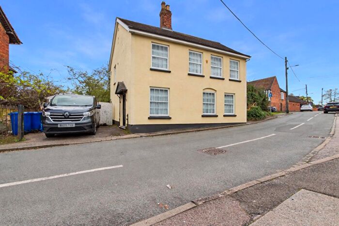 3 Bedroom Detached House For Sale In Sheep Fair, Rugeley, WS15