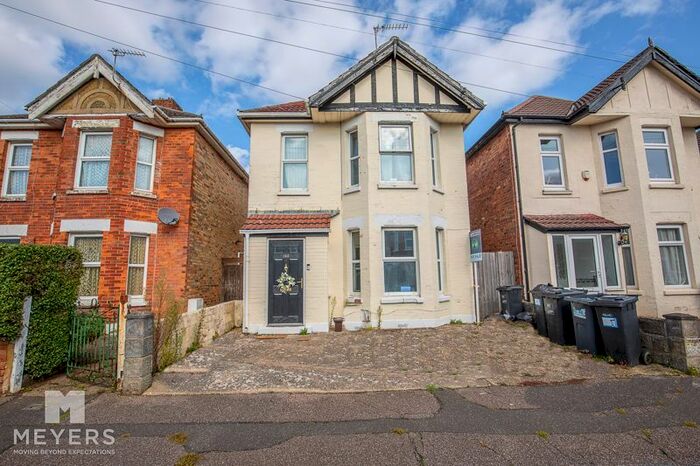 4 Bedroom Detached House To Rent In Shelbourne Road, Charminster, BH8