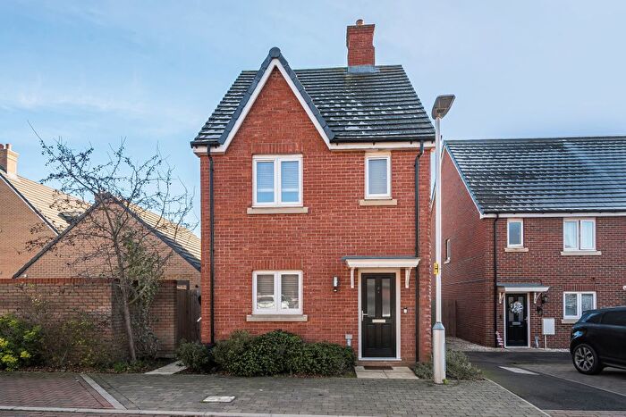 3 Bedroom Detached House For Sale In Thyme Gardens, Ampthill, MK45