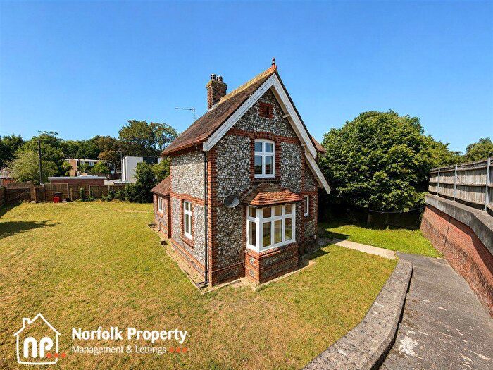3 Bedroom Cottage To Rent In South City, NR1