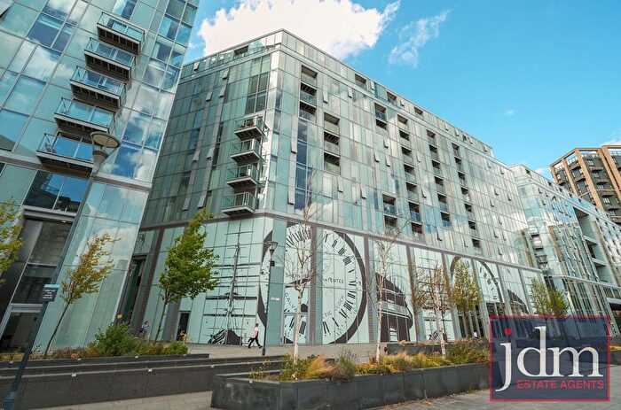 2 Bedroom Flat To Rent In Dancers Way, Deptford, London, SE8