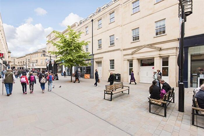 2 Bedroom Apartment To Rent In Southgate Place, Bath, BA1