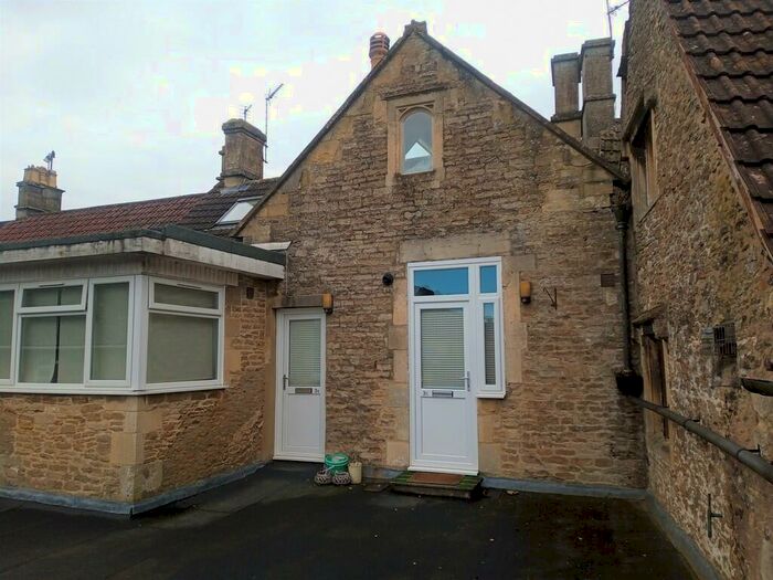 2 Bedroom Maisonette To Rent In High Street, Corsham, SN13