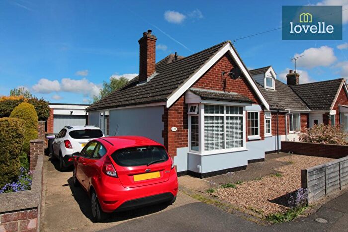 3 Bedroom Semi-Detached Bungalow For Sale In Mayfield Crescent, Louth, LN11
