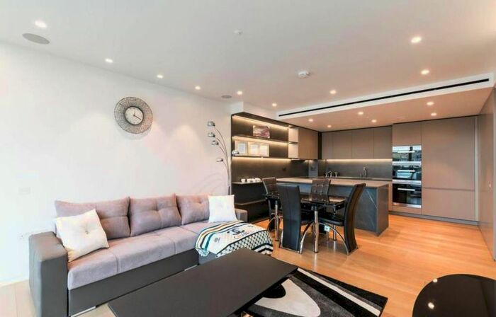 3 Bedroom Flat To Rent In Nova Building, London, SW1W