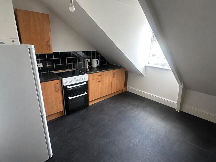 1 Bedroom House To Rent In Benbow Street, PL2
