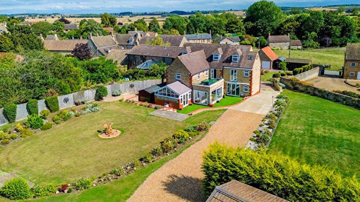7 Bedroom Detached House For Sale In Polopit, Titchmarsh, NN14