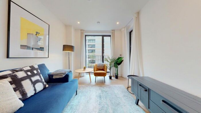 2 Bedroom Flat To Rent In Cremer Street, London, E2