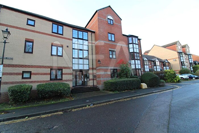 1 Bedroom Flat To Rent In Simmonds Street, Holybrook, Reading, RG1