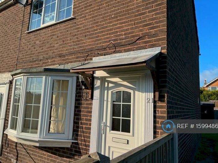 2 Bedroom End Of Terrace House To Rent In Wymondham Close, Arnold, Nottingham, NG5
