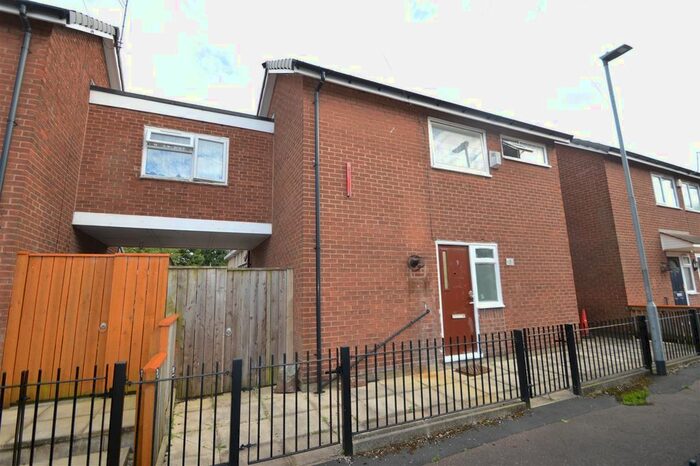 4 Bedroom Property To Rent In Wadesmill Walk, Ardwick, Manchester, M13