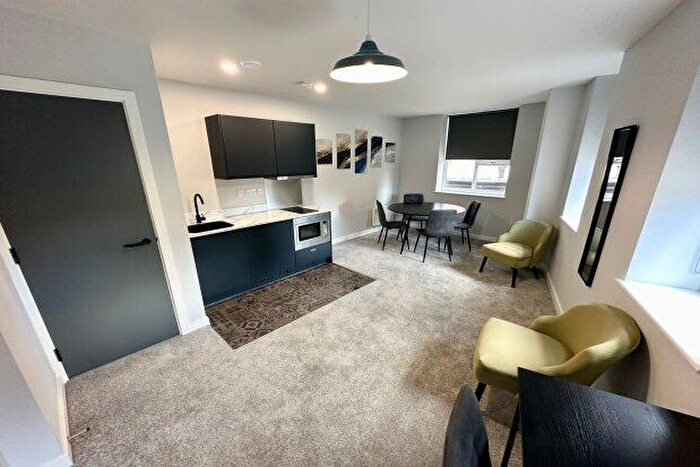 2 Bedroom Flat To Rent In Silver Street, Wakefield, WF1