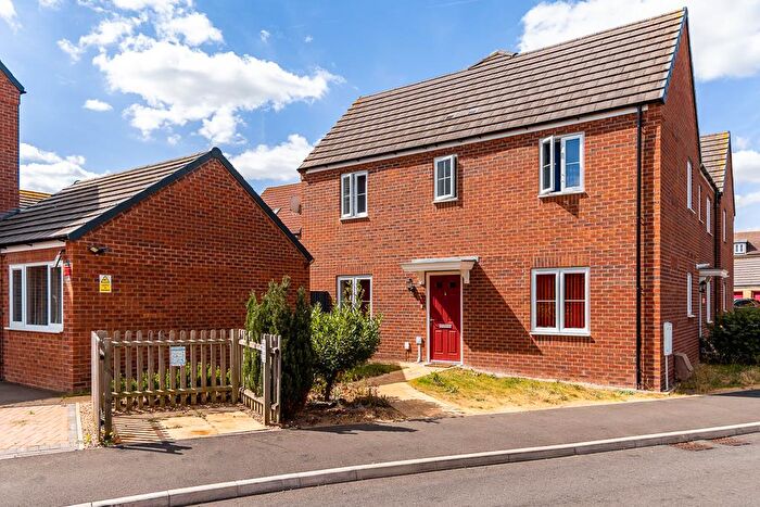 3 Bedroom End Of Terrace House For Sale In Solent Drive, Spalding, PE11