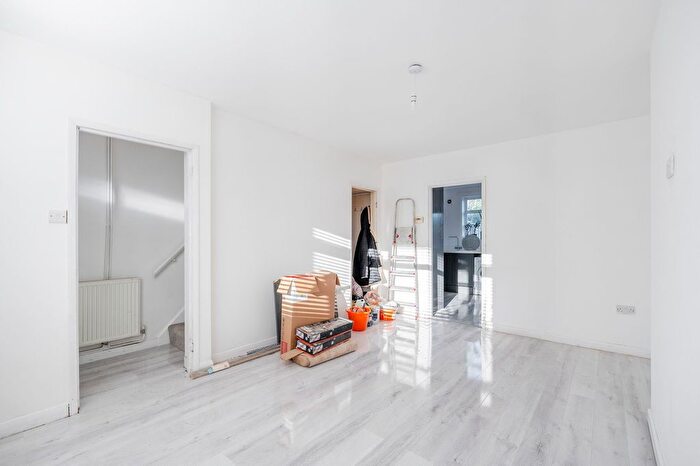 3 Bedroom Terraced House For Sale In Cubitt Road, Norwich, NR1