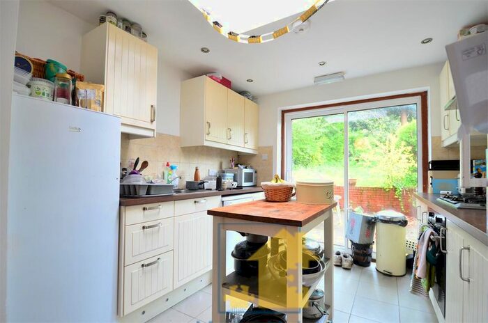 5 Bedroom Semi-Detached House To Rent In Selly Oak, Birmingham, B29