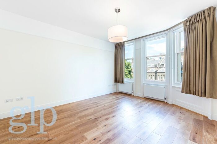 2 Bedroom Flat To Rent In Ridgmount Gardens, Bloomsbury, WC1E