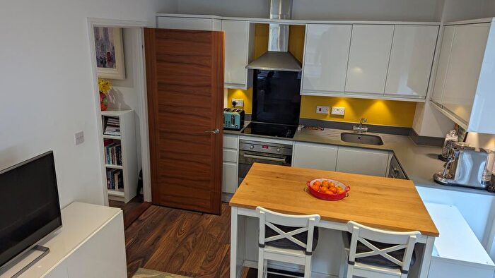 1 Bedroom Flat For Sale In Lower Dagnall Street, St. Albans, AL3
