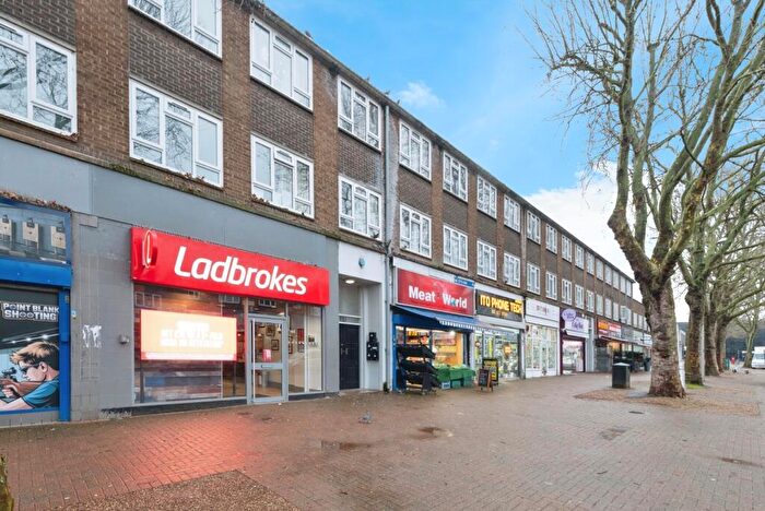 1 Bedroom Flat For Sale In Queensway, Bletchley, Milton Keynes, Buckinghamshire, MK2