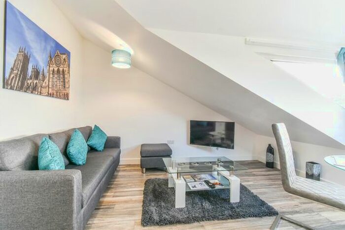 2 Bedroom Flat To Rent In Acomb Road, Holgate, York, YO24