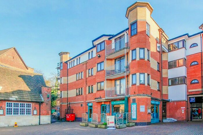 2 Bedroom Apartment To Rent In Gloucester Green, Oxford, OX1