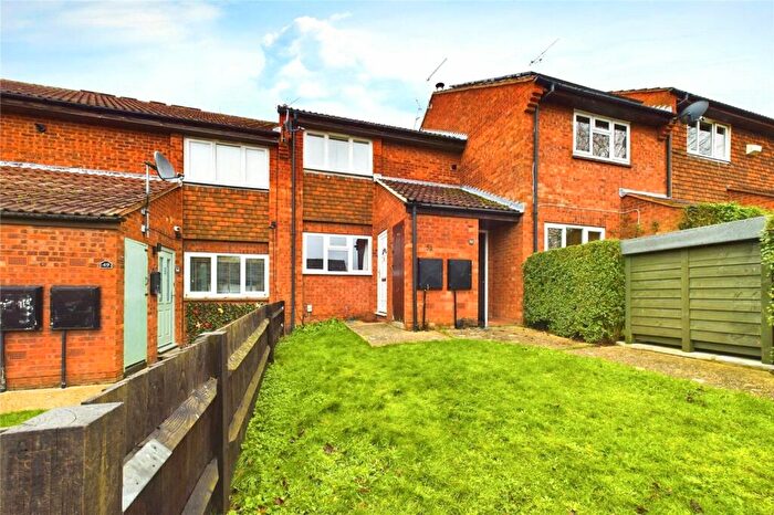 1 Bedroom Maisonette To Rent In Warley Rise, Tilehurst, Reading, Berkshire, RG31