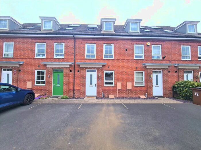 3 Bedroom Terraced House To Rent In Breconshire Gardens, Nottingham, Nottinghamshire, NG6