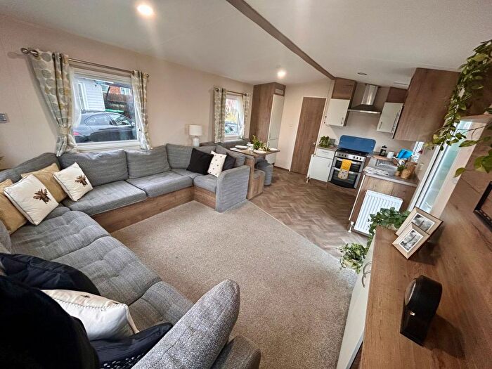 2 Bedroom Park Home For Sale In Seaview Avenue, West Mersea, Colchester, CO5