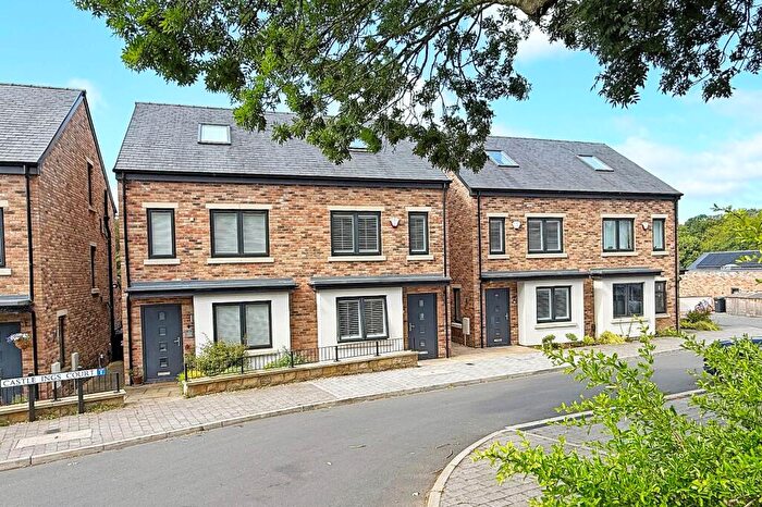 4 Bedroom Semi-Detached House For Sale In Castle Ings Court, Knaresborough, HG5