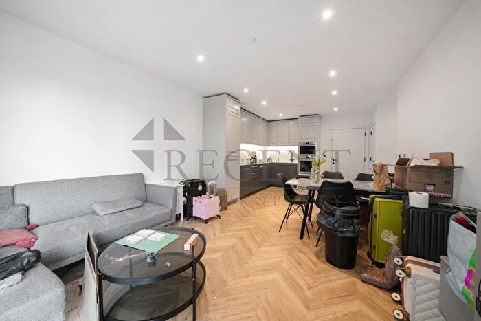 2 Bedroom Apartment To Rent In Tryon House, Brook Street, KT1