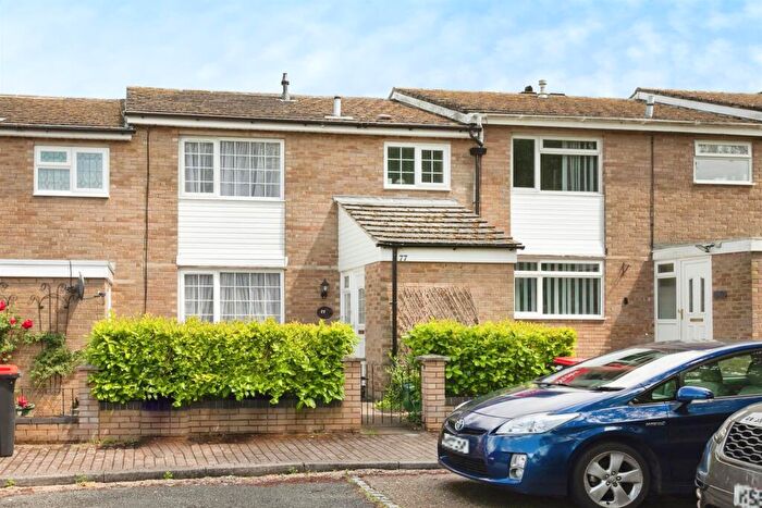 3 Bedroom Terraced House For Sale In Malletts Close, Stony Stratford, Milton Keynes, MK11