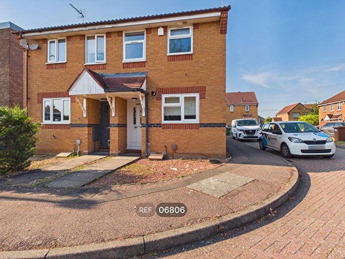 2 Bedroom Property To Rent In Coltsfoot Drive, Peterborough, PE2