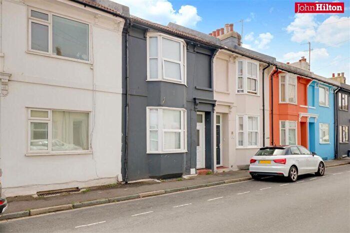 House Of Multiple Occupation For Sale In Park Crescent Road, Brighton, East Sussex, BN2