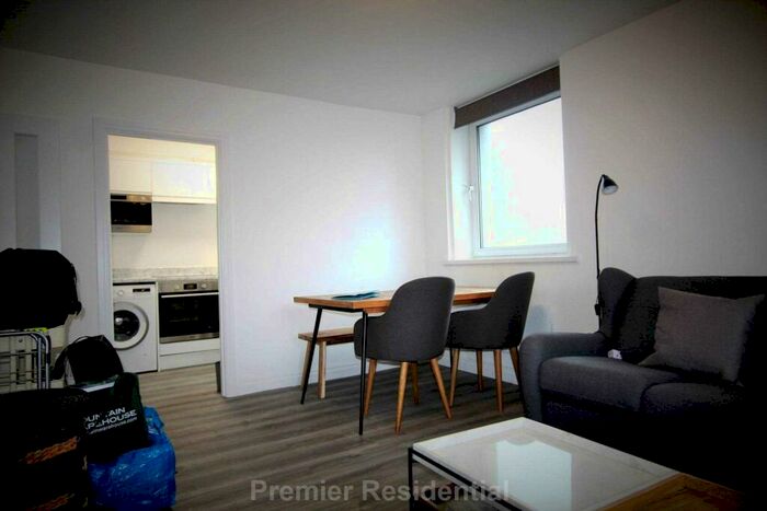 1 Bedroom Apartment For Sale In St George`s Court, Angela Street, Manchester, M15