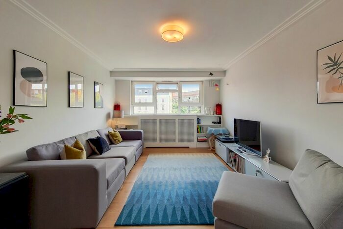 2 Bedroom Flat To Rent In Studley Road, London, SW4