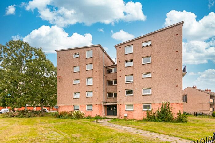 2 Bedroom Flat For Sale In / Northfield Drive, Northfield, EH8