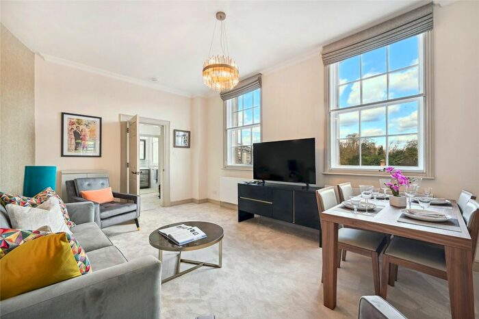 2 Bedroom Flat To Rent In Grosvenor Gardens, London, SW1W