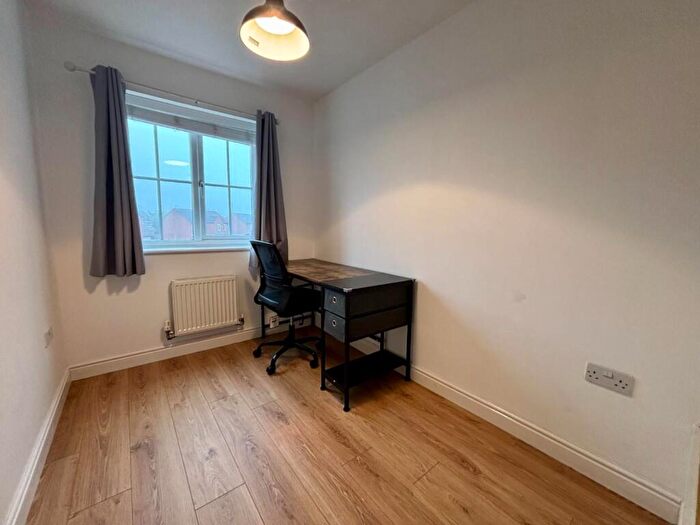 3 Bedroom Terraced House For Sale In Deer Close, Grange Park, Northampton, NN4