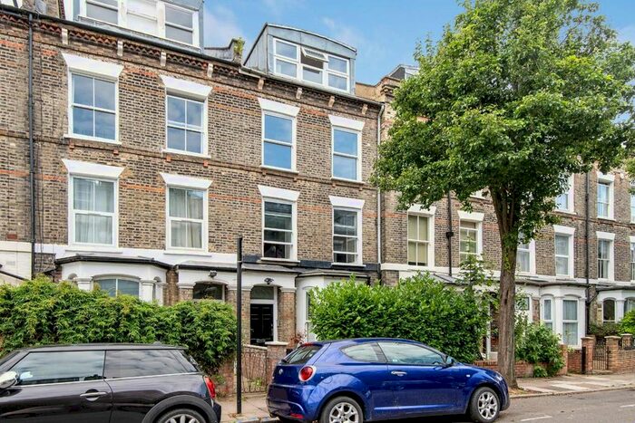 2 Bedroom Flat To Rent In Moray Road, London, N4