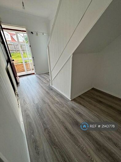 3 Bedroom Semi-Detached House To Rent In Marion Crescent, Orpington, BR5